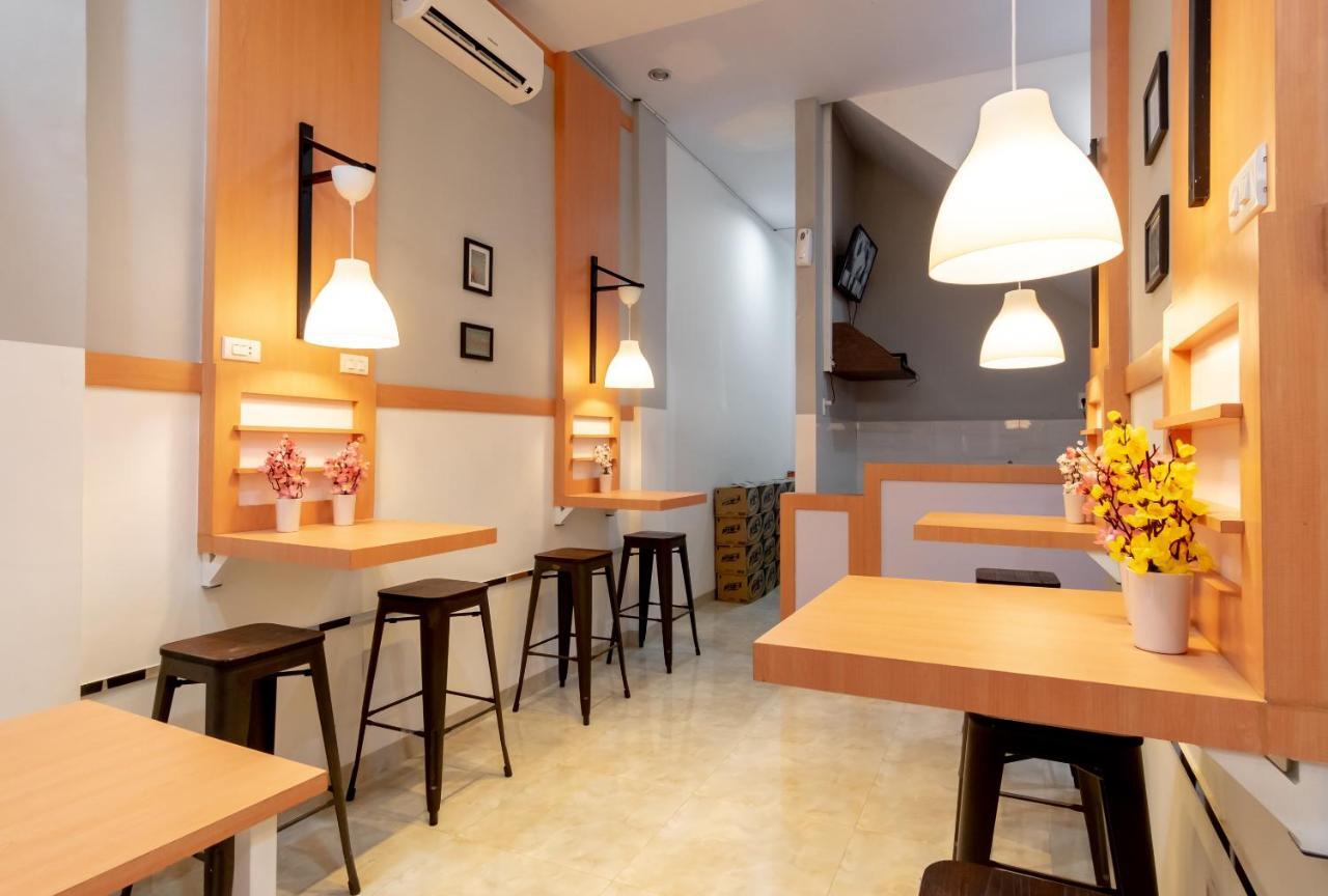 Oyo 1557 Bungas Guest House Medan Eksteriør bilde